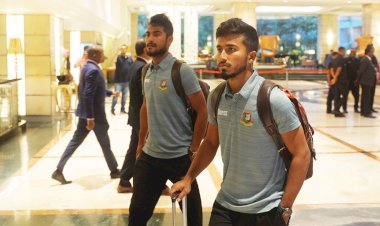 ভারতকে হারিয়ে দেশে ফিরল টাইগাররা