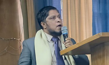 বুদ্ধিজীবী হত্যাকে ‘অবান্তর’ বললেন চবি উপ-উপাচার্য শামীম উদ্দিন খান এবং এর প্রতিবাদ