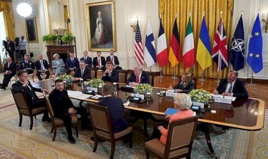 ইউরোপীয় নেতারা ব্রাসেলসে জরুরি বৈঠকে: মার্কিন যুক্তরাষ্ট্রের সঙ্গে সম্পর্কের “নতুন বাস্তবতা” নিয়ে আলোচনা