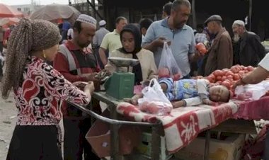 গ্রেট ওয়ালের ওপারে নীরব হত্যাযজ্ঞ: উইঘুর মুসলমানদের অস্তিত্ব সংকট