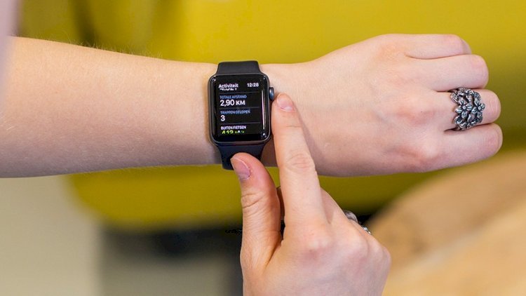 স্মার্টওয়াচেই জানা যাবে ক্যানসারের ঝুঁকি! এনএইচএসের নতুন যুগ শুরু