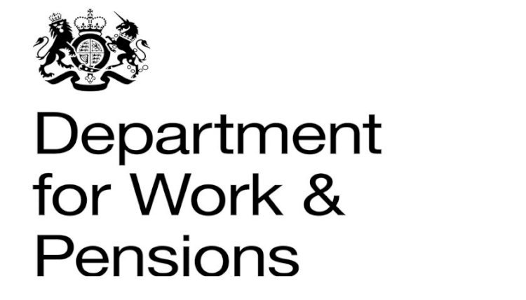 ১০ হাজার পাউন্ডের বেশি সঞ্চয়ে কমতে পারে পেনশন ক্রেডিট, তবে মিলবে শীতকালীন জ্বালানি ভাতা