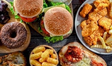 যুক্তরাজ্যে জাঙ্ক ফুড বিজ্ঞাপন নিষেধাজ্ঞা কার্যত অকার্যকর: বিশেষজ্ঞদের সতর্কতা