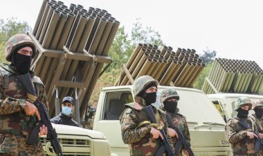 যুক্তরাষ্ট্র, রাশিয়া ও চীনের মুখোমুখি হওয়ার সম্ভাবনা: ইরান যুদ্ধের ঝুঁকি