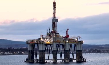 ব্রিটেনসহ আন্তর্জাতিক উদ্যোগে জরুরি ভিত্তিতে ৪০০ মিলিয়ন ব্যারেল তেল বাজারে ছাড়ছে