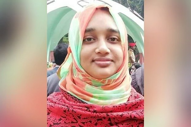 কুষ্টিয়া ইসলামী বিশ্ববিদ্যালয়ে নৃশংসতা: সহকারী অধ্যাপক আসমা সাদিয়া নিহত, কর্মচারী গুরুতর আহত