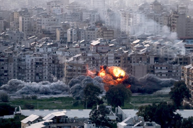 ইসরায়েলি বোমা হামলায় বৈরুতে লাখো মানুষ ঘরছাড়া