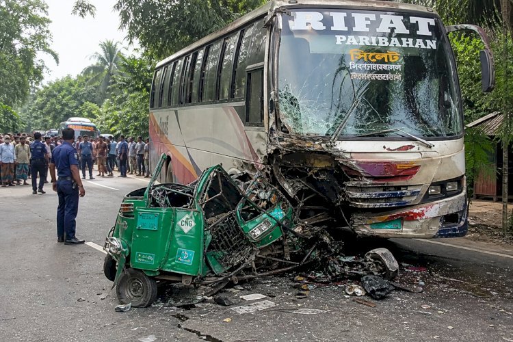 সিলেট-সুনামগঞ্জ মহাসড়কে ভয়াবহ সংঘর্ষ: ৫জন নিহত, আহত ৪