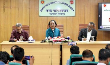 স্থানীয় নির্বাচনে ব্যক্তিগতভাবে অংশ নিতে পারবেন আওয়ামী লীগের নেতাকর্মীরা, বললেন তথ্য উপদেষ্টা