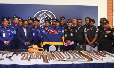 বাংলাদেশে বিশেষ অভিযানে পুলিশের হাতে গ্রেপ্তার ৩৩ হাজারের বেশি, উদ্ধার বিপুল অস্ত্র ও মাদক
