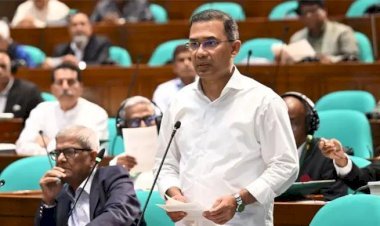 এক কার্ডে সব সেবা: ‘ইউনিভার্সাল কার্ড’ চালুর মহাপরিকল্পনা বাংলাদেশ সরকারের