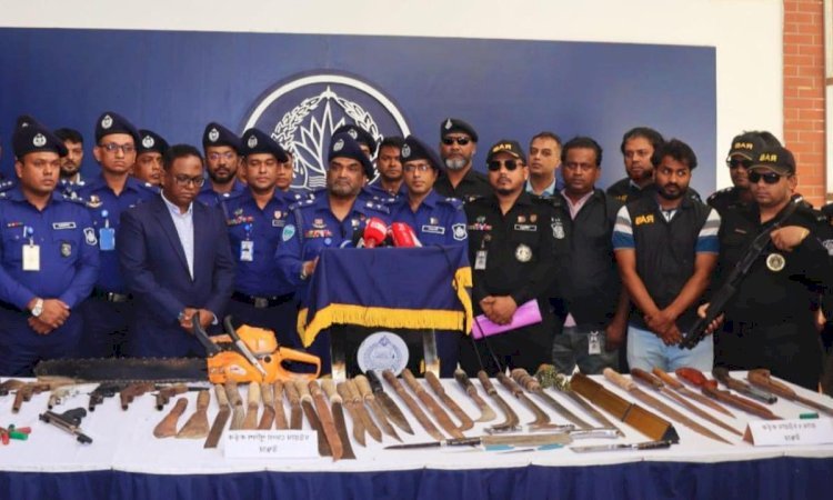বাংলাদেশে বিশেষ অভিযানে পুলিশের হাতে গ্রেপ্তার ৩৩ হাজারের বেশি, উদ্ধার বিপুল অস্ত্র ও মাদক