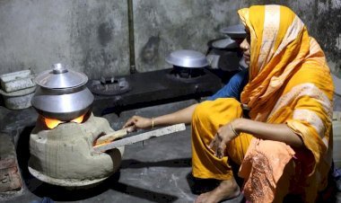 নেই বিদ্যুৎ, নেই গ্যাস : ভোগান্তিতে প্রিয় দেশ