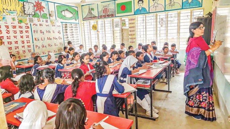 সব প্রাথমিক বিদ্যালয় সরকারি নজরদারিতে, বাদ যাবে না কিন্ডারগার্টেন-ইংরেজি মাধ্যম