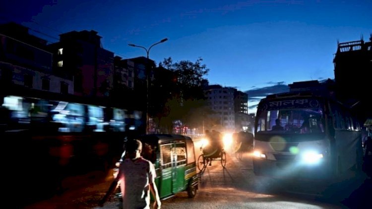 রাজধানীসহ সারাদেশে বিদ্যুৎ সংকট, বাড়ল আরও লোডশেডিং