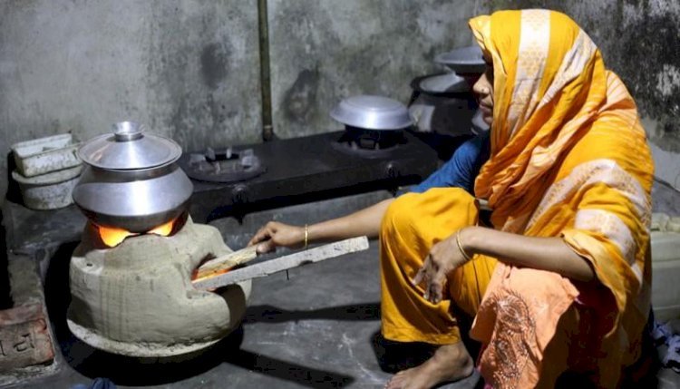 নেই বিদ্যুৎ, নেই গ্যাস : ভোগান্তিতে প্রিয় দেশ