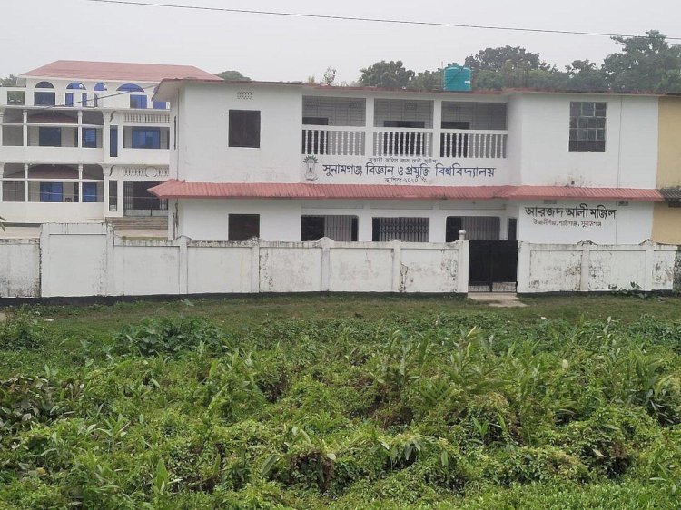 ক্যাম্পাস ছাড়াই চলছে ২৫ পাবলিক বিশ্ববিদ্যালয়, ভাড়া ভবনে উচ্চশিক্ষার সংকট