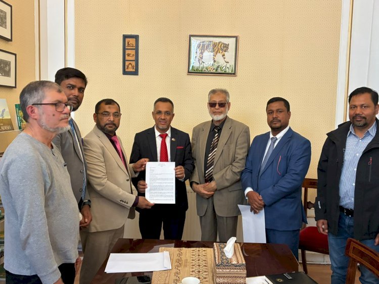ইসলামী ব্যাংকের আমানত সুরক্ষায় ৮ দফা দাবি, লন্ডন হাইকমিশনে স্মারকলিপি বাংলাদেশ