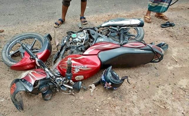 বাংলাদেশে সেপ্টেম্বরে সড়ক দুর্ঘটনায় ৪২৩ জনের মৃত্যু,  আহত ৬৭৪