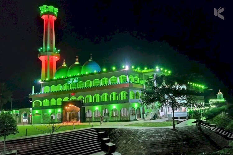 পাগলা মসজিদে ছয় বছরে দান ১২ কেজি স্বর্ণ, প্রায় ১৩ কেজি রুপা