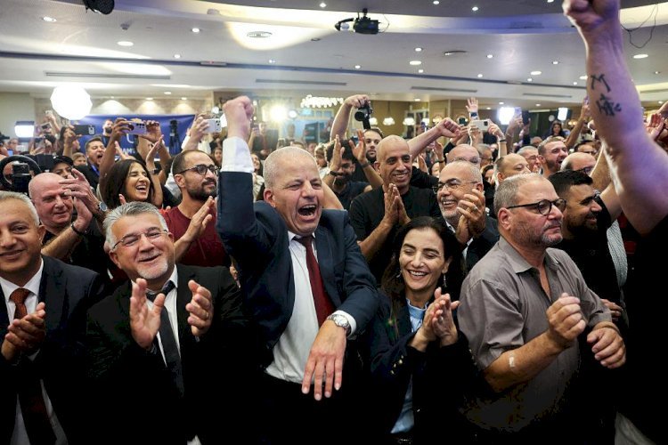 ইসরায়েলের নির্বাচনে এগিয়ে নেতানিয়াহুর জোট, তবু সরকার গঠন নিয়ে অনিশ্চয়তা